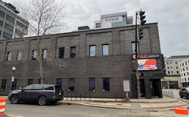 Pictures of Office property located at 201 W Main St, Fort Wayne, IN 46802 for lease - image #1