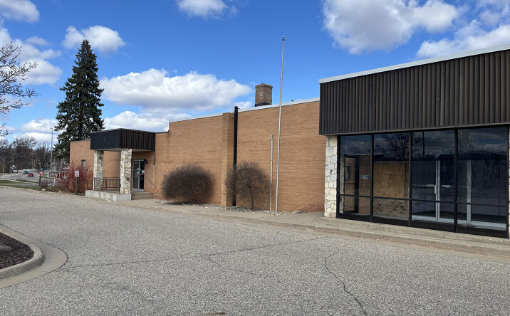 Pictures of Retail, Office property located at 102 W Main St, Belding, MI 48809 for lease - image #1