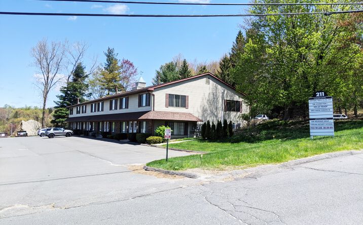 Pictures of Office property located at 211 Schraffts Dr, Waterbury, CT 06705 for lease - image #1