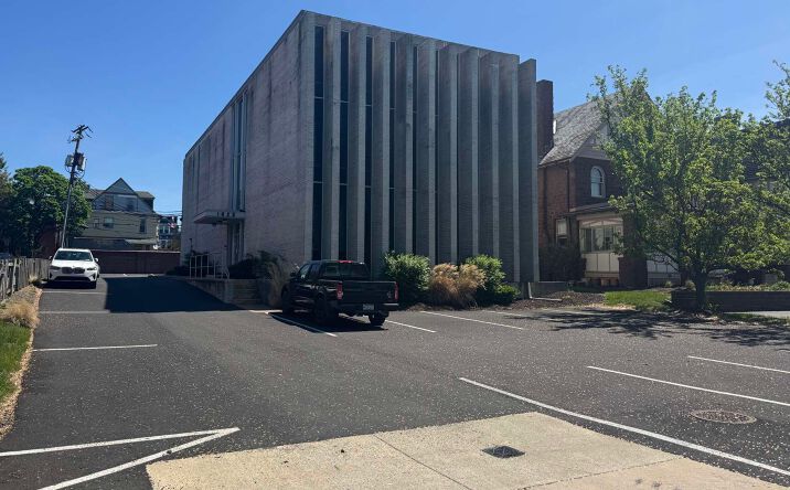 Pictures of Office property located at 1625 N Front St, Harrisburg, PA 17102 for lease - image #1