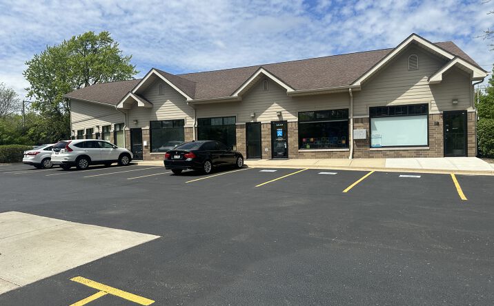 Pictures of Retail, Office property located at 34498 N Old Walnut Cir, Gurnee, IL 60031 for lease - image #1