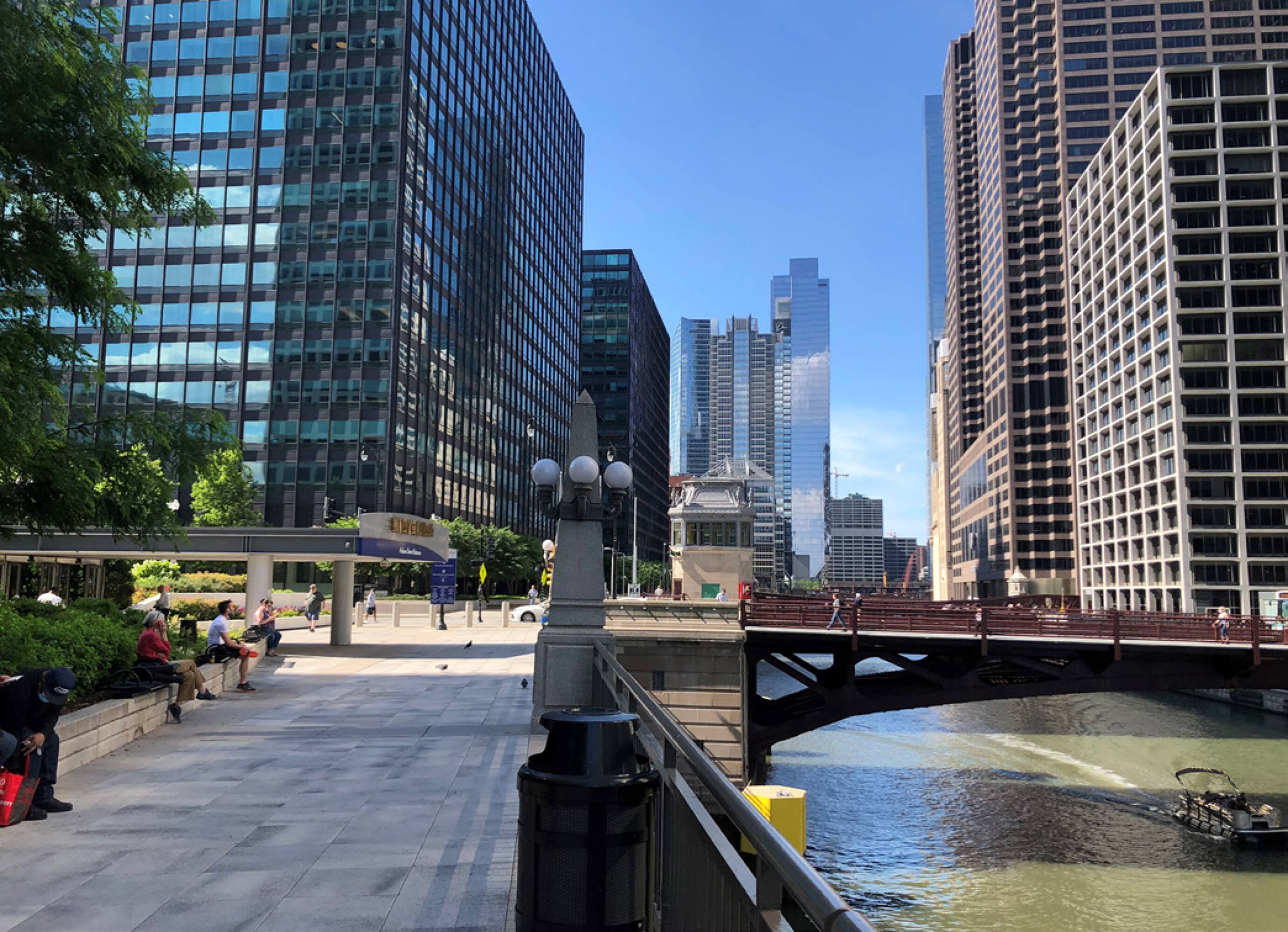 222 S Riverside Plaza, Chicago, IL 60606 | Crexi.com
