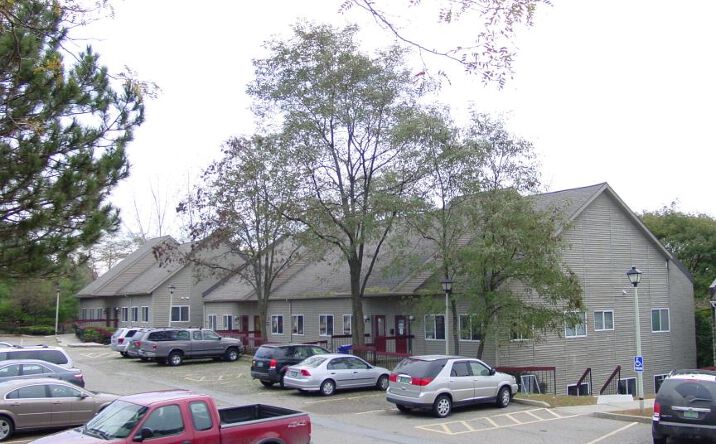 Pictures of Office property located at 1 Kennedy Dr, South Burlington, VT 05403 for lease - image #1