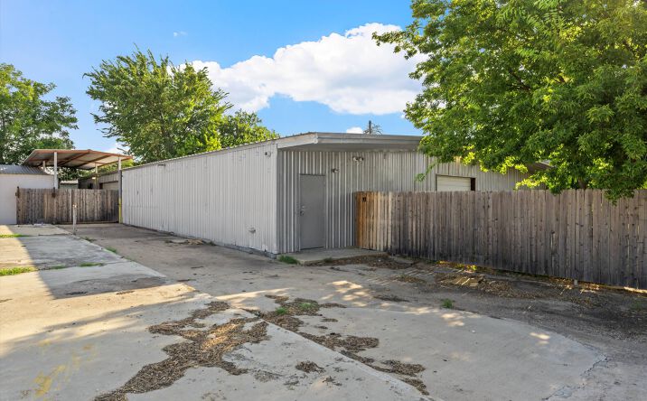 Pictures of Industrial property located at 200 N Lacy Dr, Waco, TX 76705 for lease - image #1