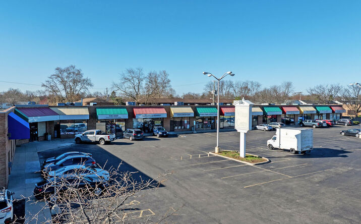 Pictures of Retail property located at 1995 E Dublin Granville Rd, Columbus, OH 43229 for lease - image #1