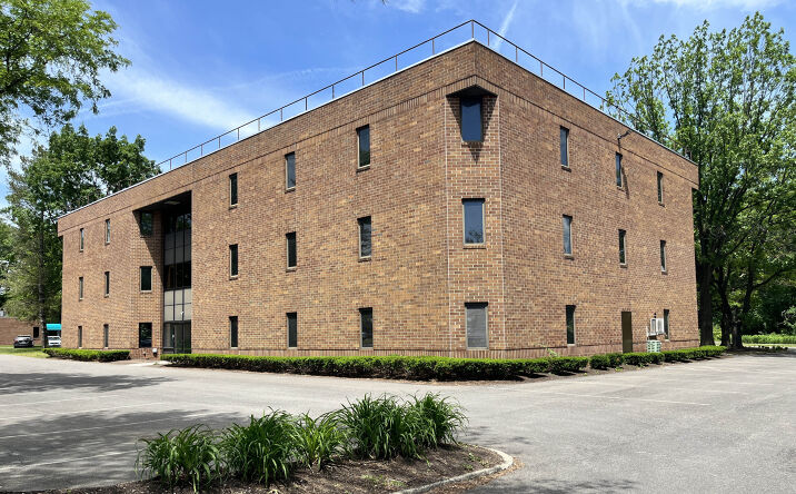 Pictures of Office property located at 4 Computer Dr W, Albany, NY 12205 for lease - image #1