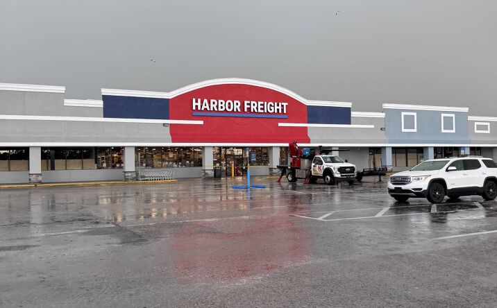 Pictures of Retail property located at 6425 US-19, New Port Richey, FL 34652 for lease - image #1
