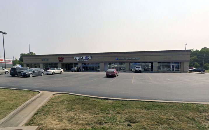 Pictures of Retail property located at 108 Cecil St, Camdenton, MO 65020, Camdenton, MO 65020 for lease - image #1