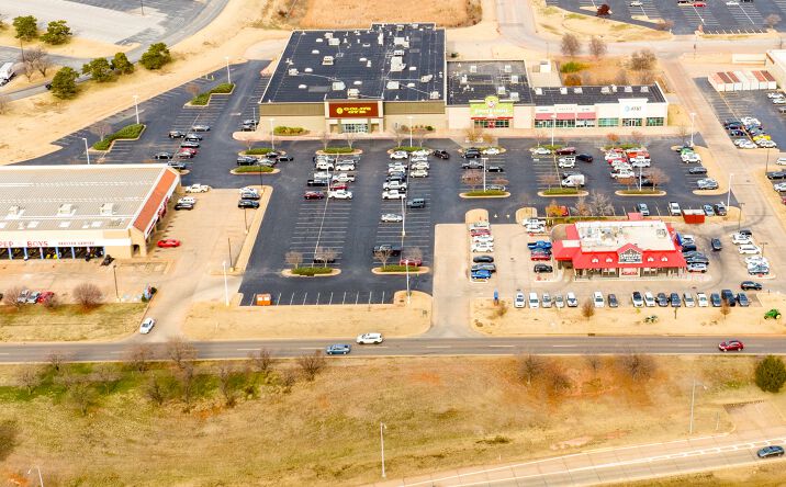 Pictures of Retail property located at 2241 W Memorial Rd, Oklahoma City, OK 73134 for lease - image #1