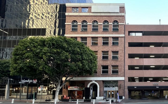 Pictures of Office property located at 816 S Figueroa St, Los Angeles, CA 90017 for lease - image #1