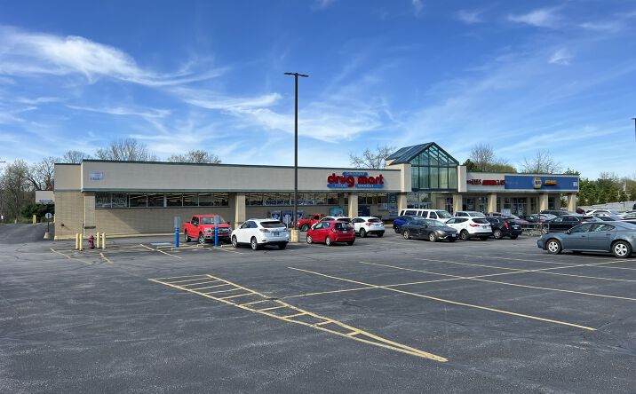 Pictures of Retail property located at 1763 E Main St, Kent, OH 44240 for lease - image #1