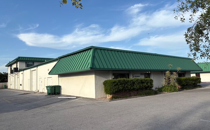 Pictures of Office, Industrial property located at 2900 Hyde Park St, Sarasota, FL 34239 for lease - image #1