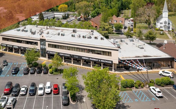 Pictures of Retail property located at 900 Wheeler Rd, Hauppauge, NY 11788 for lease - image #1