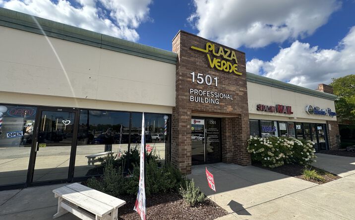Pictures of Retail, Office property located at 1397 W Dundee Rd, Buffalo Grove, IL 60089 for lease - image #1