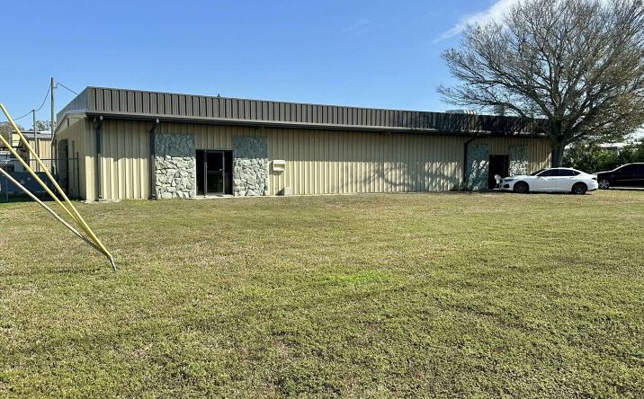 Pictures of Industrial property located at 14483 62nd St N, Clearwater, FL 33760 for lease - image #1