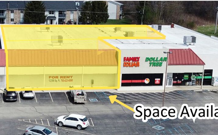 Pictures of Retail property located at 852-858 E Jefferson St, Tipton, Tipton, IN 46072 for lease - image #1