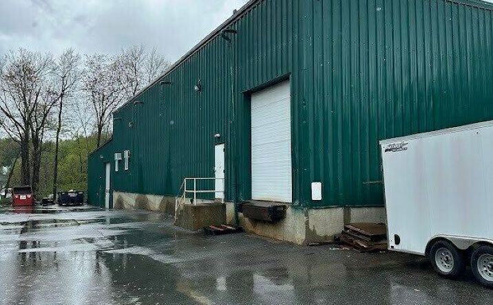 Pictures of Office property located at 10 Bartlett St, Allenstown, NH 03275 for lease - image #1