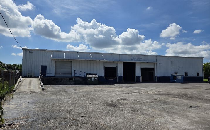Pictures of Industrial property located at 1100 Waterloo Ave, Sarasota, FL 34237 for lease - image #1