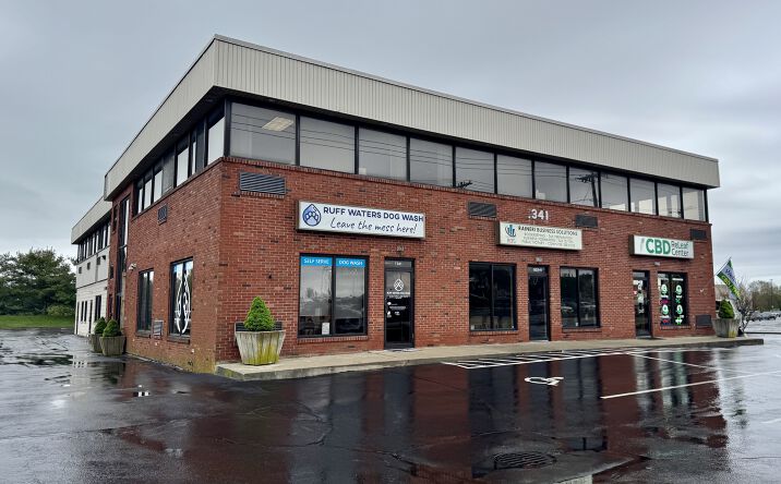Pictures of Retail, Office property located at 1341 W Main Rd, Middletown, RI 02842 for lease - image #1