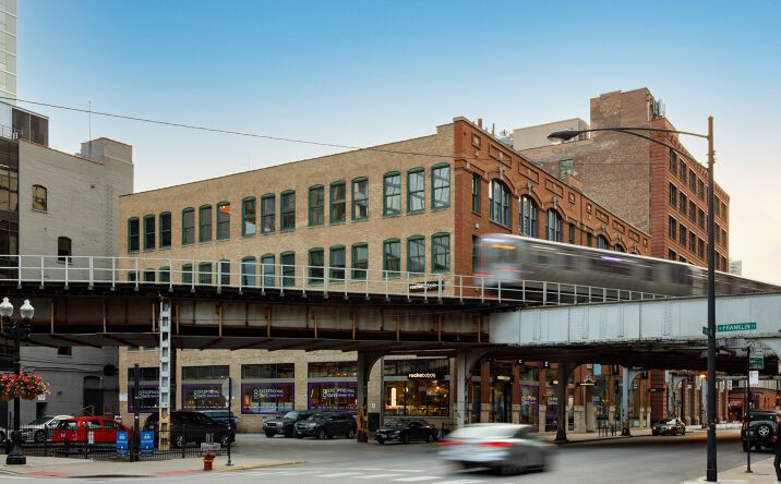 Pictures of Retail, Office property located at 222 W Hubbard St, Chicago, IL 60654 for lease - image #1
