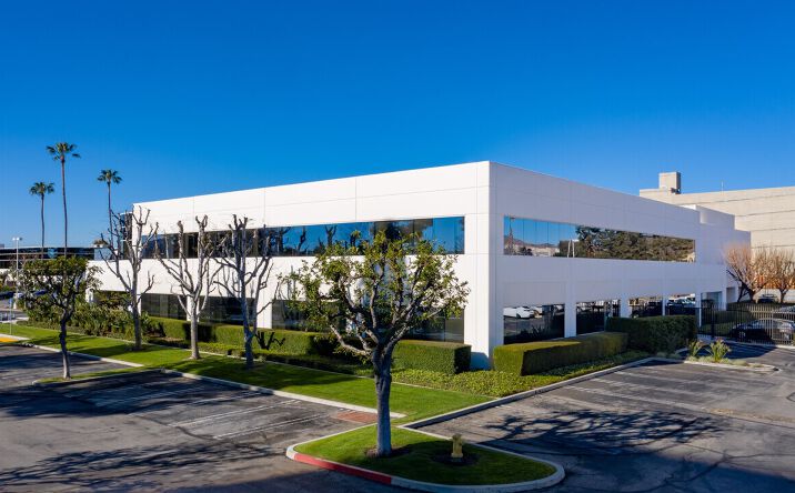 Pictures of Office property located at 9201 Oakdale Ave, Los Angeles, CA 91311 for lease - image #1