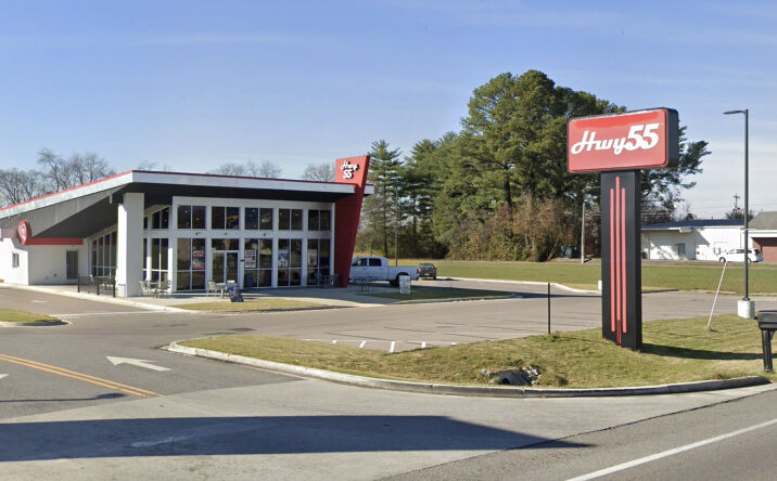 Pictures of Retail property located at 1373 Huntsville Highway, Fayetteville, TN  37334, Fayetteville, US 37334 for sales - image #1