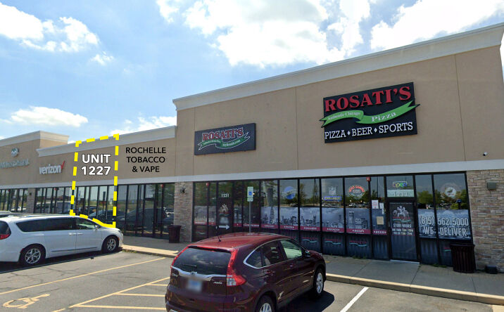 Pictures of Retail property located at 1221–1231 N Caron Road, Rochelle, IL 61068 for lease - image #1