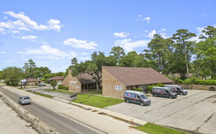Pictures of Office property located at 260 I-45, Huntsville, TX 77340 for lease - image #1