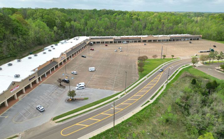 Pictures of Retail property located at 4000 S Frontage Rd, Vicksburg, MS 39180 for lease - image #1