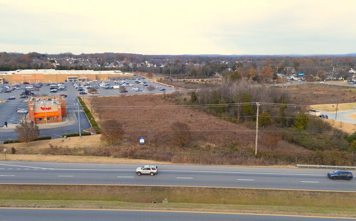 Pictures of Land property located at 5511 Murfreesboro Rd, La Vergne, TN 37086 for lease - image #1