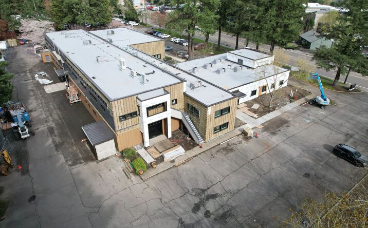 Pictures of Office property located at 17355 SW Ferry Rd, Lake Oswego, OR 97035 for lease - image #1
