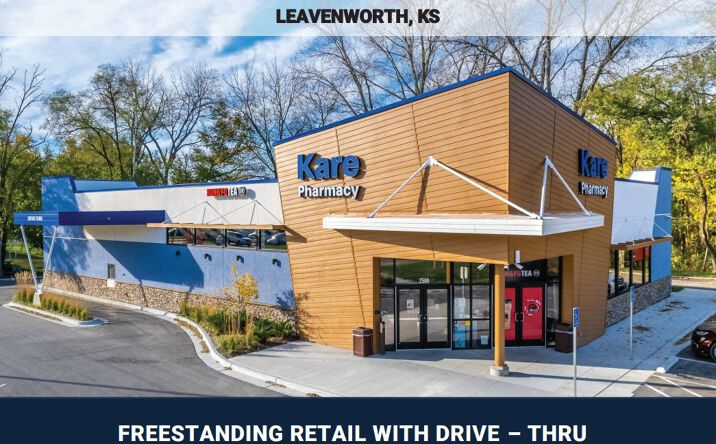 Pictures of Retail, Office, Restaurant property located at 2500 S 4th St, Leavenworth, KS 66048 for lease - image #1