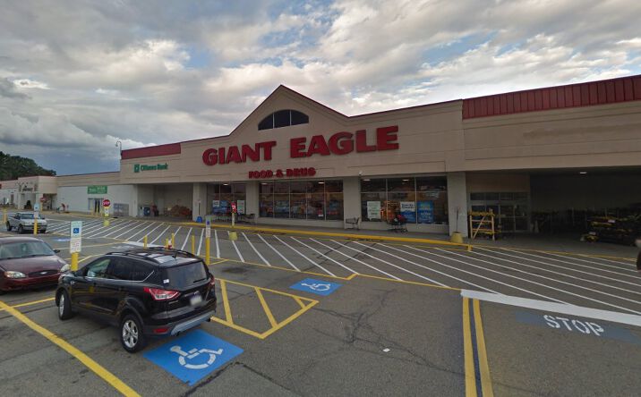 Pictures of Retail property located at 200 Tarentum Bridge Rd, New Kensington, PA 15068 for lease - image #1