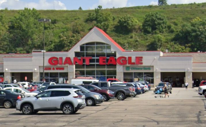 Pictures of Retail property located at 9901 Mountain View Dr, West Mifflin, PA 15122 for lease - image #1