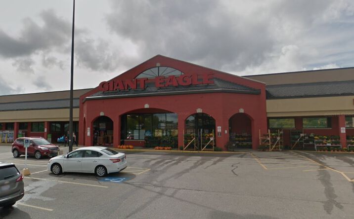 Pictures of Retail property located at 6000 Royalton Rd, North Royalton, OH 44133 for lease - image #1