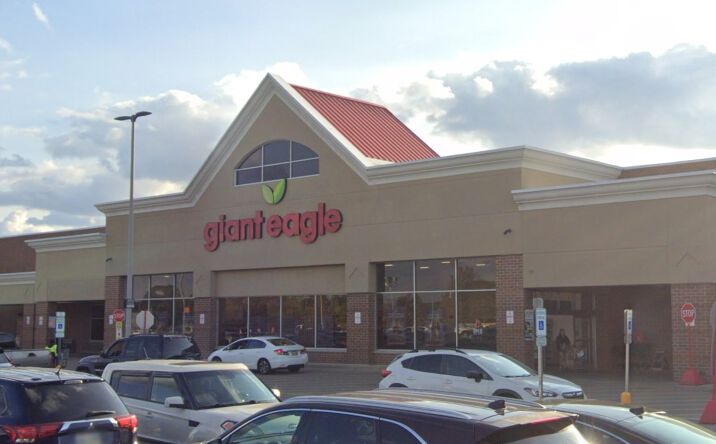 Pictures of Retail property located at 3050 W 117th St, Cleveland, OH 44111 for lease - image #1