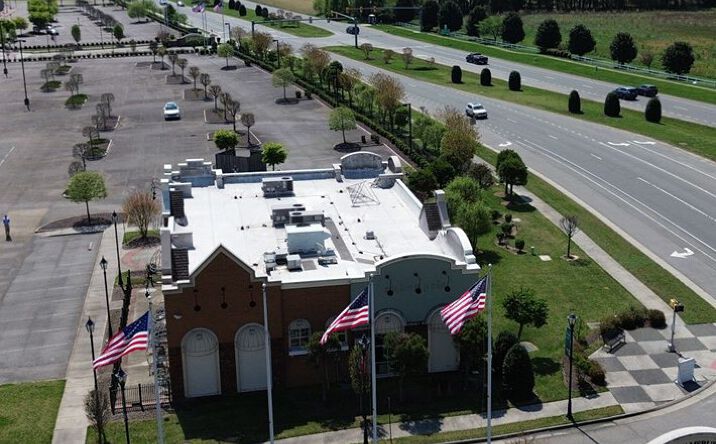 Pictures of Retail, Office, Restaurant property located at 6610 Richmond Rd, Williamsburg, VA 23188 for lease - image #1