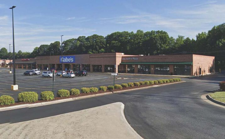 Pictures of Retail property located at 980 South Main St, Kernersville, NC 27284 for lease - image #1