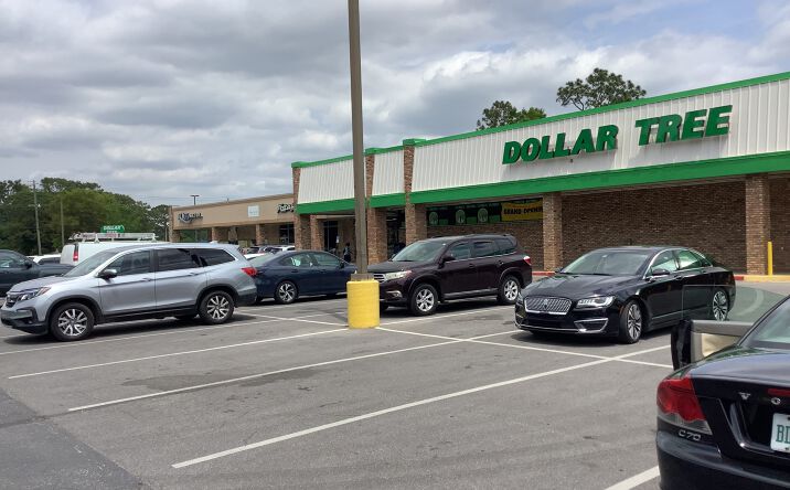 Pictures of Retail property located at 3880 N 9th Ave, Pensacola, FL 32503 for lease - image #1