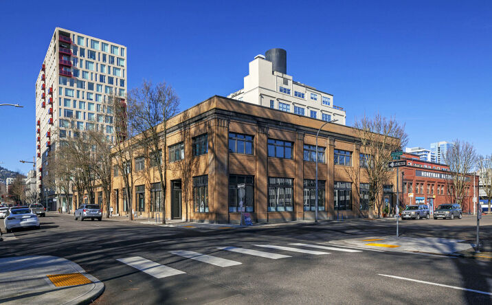 Pictures of Retail property located at 805 NW Glisan St, Portland, OR 97209 for sales - image #1