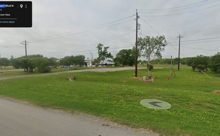 Pictures of Land property located at 2422 Hwy 288b, Richwood, TX 77531 for lease - image #1