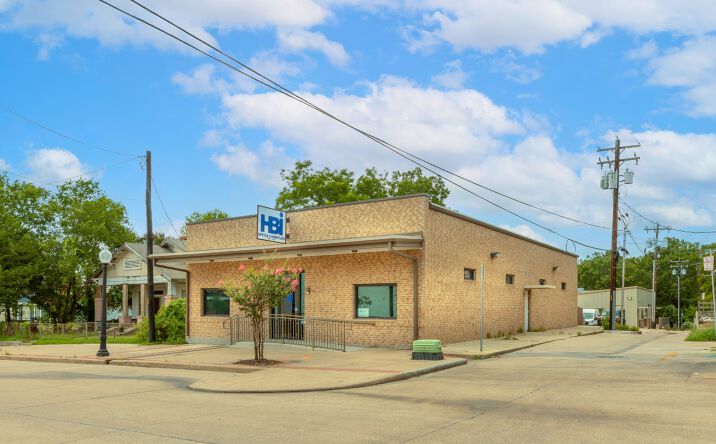 Pictures of Retail, Office property located at 210 W 24th St, Bryan, TX 77803 for lease - image #1