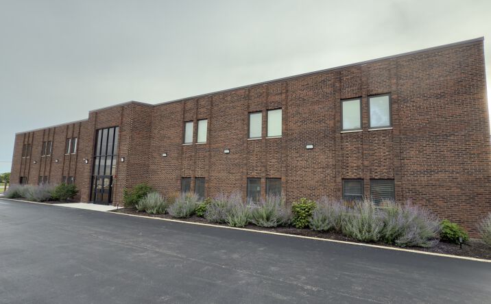 Pictures of Office property located at 231 W Grand Ave, Bensenville, IL 60106 for lease - image #1