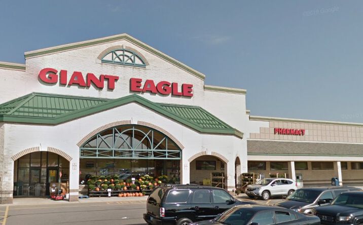 Pictures of Retail property located at 5231 Detroit Rd, Sheffield Lake, OH 44054 for lease - image #1