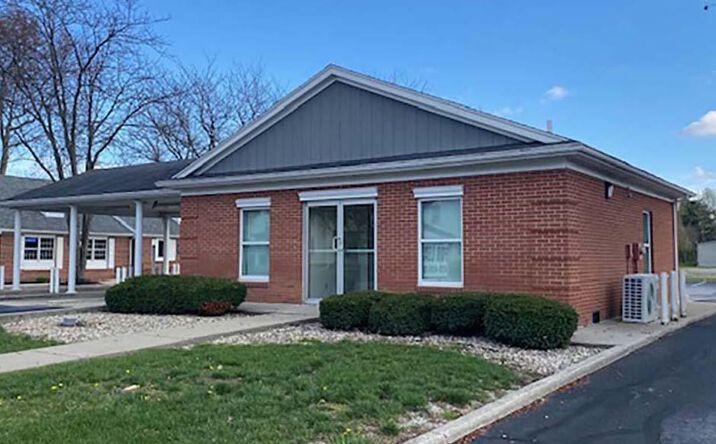 Pictures of Retail property located at 525 W Wooster St, Bowling Green, OH 43402 for lease - image #1