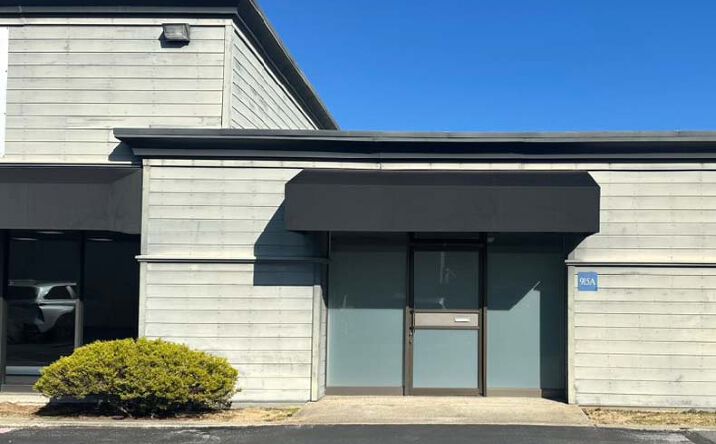 Pictures of Retail property located at 915 Ralston Ave, Belmont, CA 94002 for lease - image #1