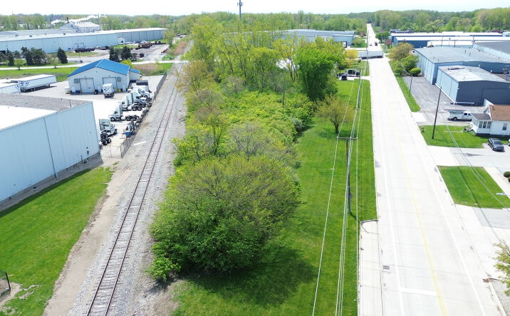 Pictures of Land property located at 520 Detroit Ave, Monroe, MI 48162 for lease - image #1