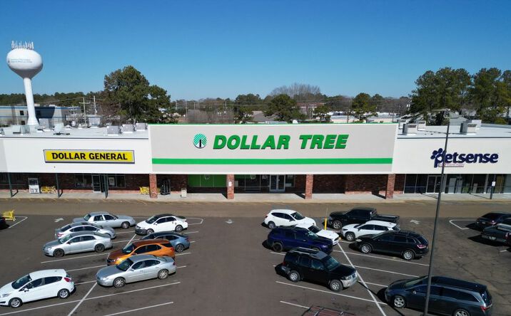 Pictures of Retail property located at 1438 Delaware Ave, McComb, MS 39648 for lease - image #1