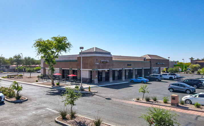 Pictures of Retail, Restaurant property located at 7700 S Priest Dr, Tempe, AZ 85284 for lease - image #1