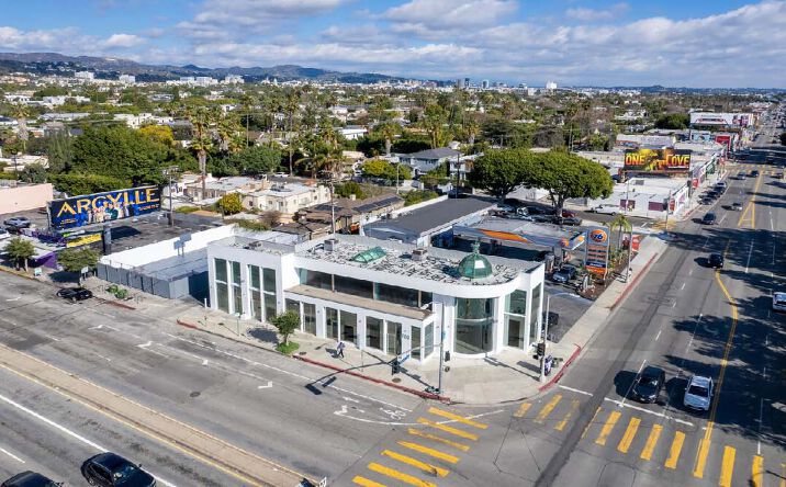 Pictures of Retail property located at 700 N Fairfax Ave, Los Angeles, CA 90046 for lease - image #1